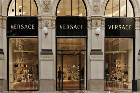 VERSACE negozi a Palermo 